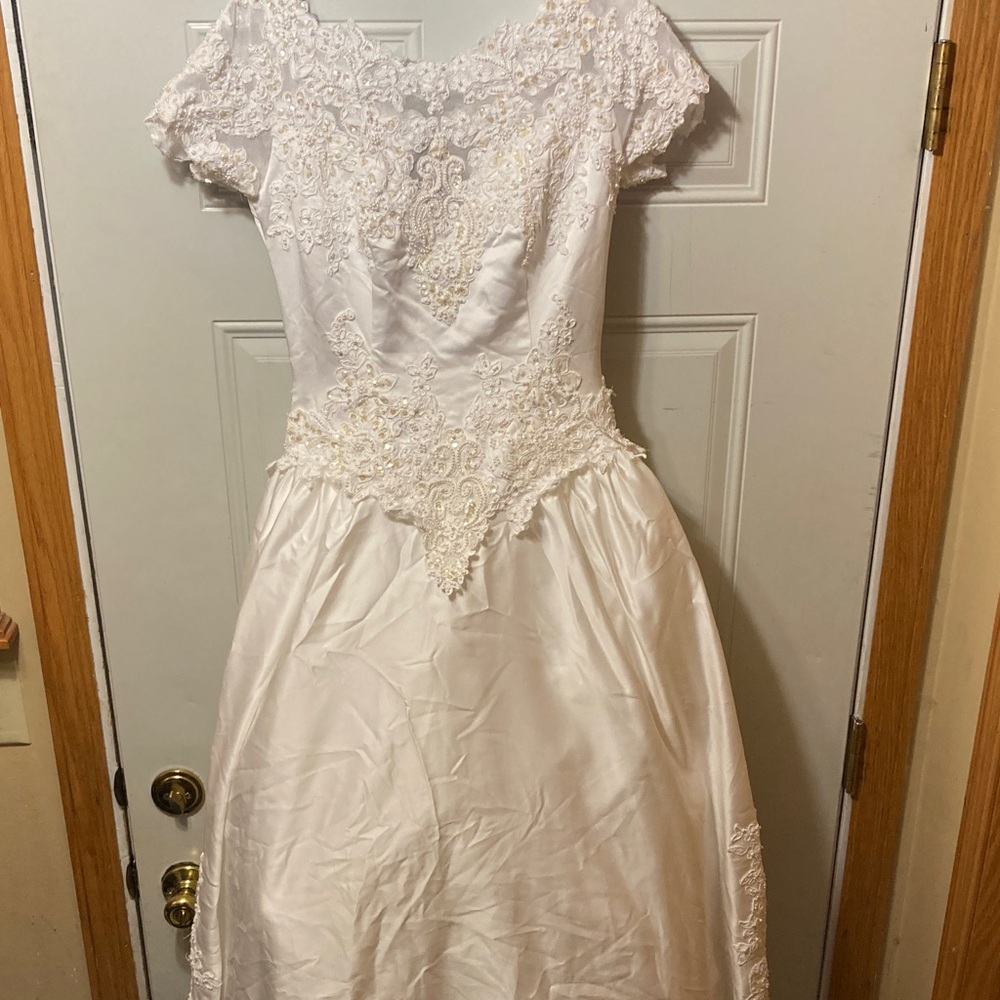 Jasmine‎ Elegant White Lace Wedding Dress 12